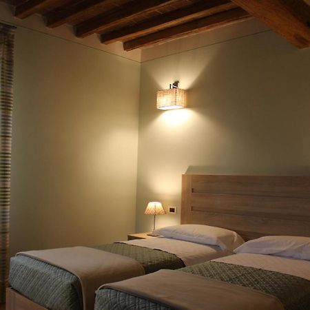 Albergo Da Ca' Vecia Spilamberto ภายนอก รูปภาพ