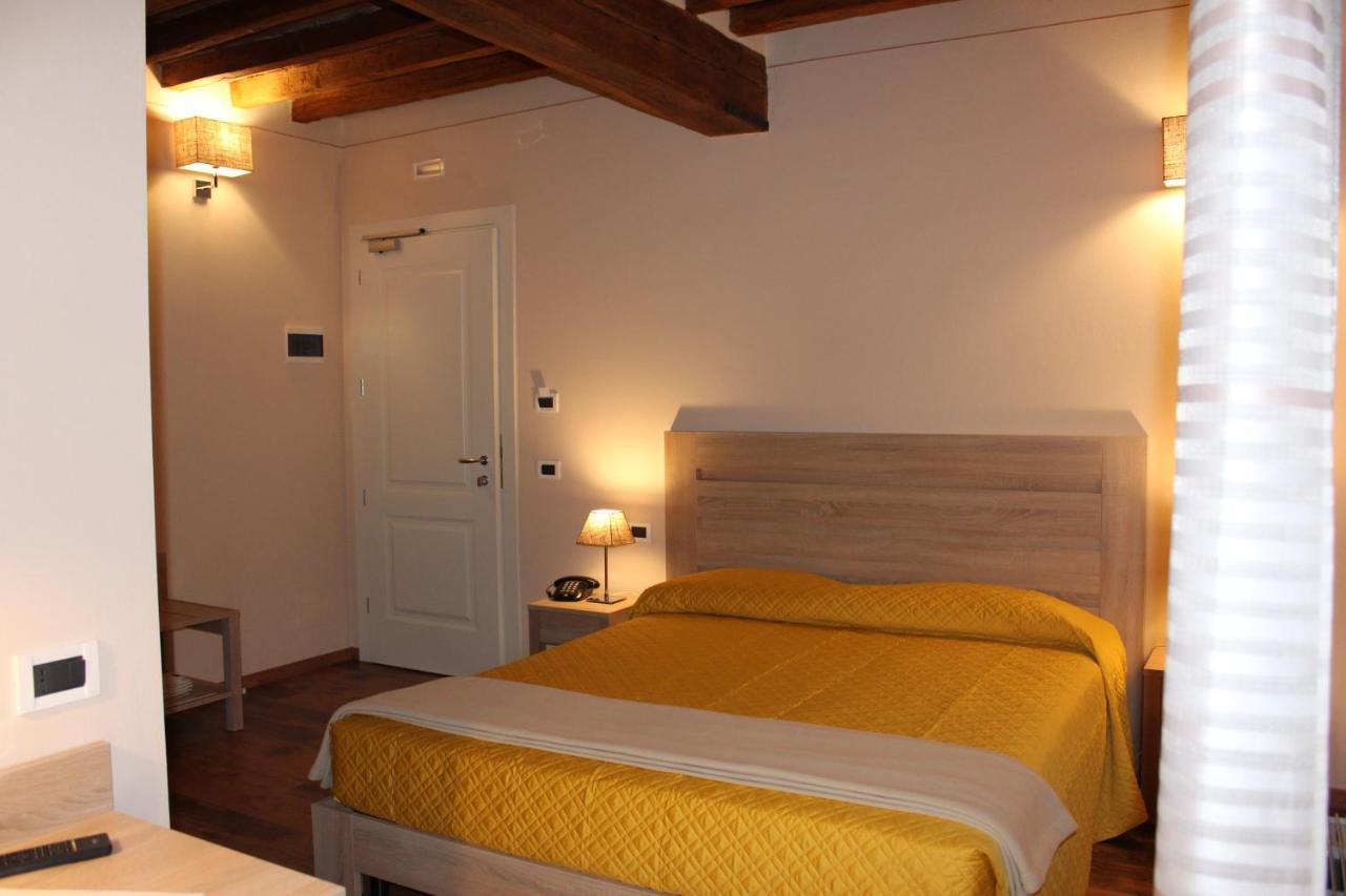 Albergo Da Ca' Vecia Spilamberto ภายนอก รูปภาพ