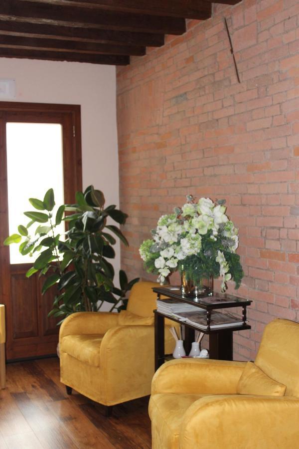 Albergo Da Ca' Vecia Spilamberto ภายนอก รูปภาพ